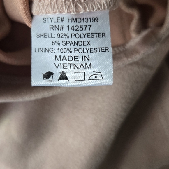 HauteMonde Elegant Puff Sleeve Mini Sweetheart Neckline Dress in Blush- Medium - Picture 4 of 8